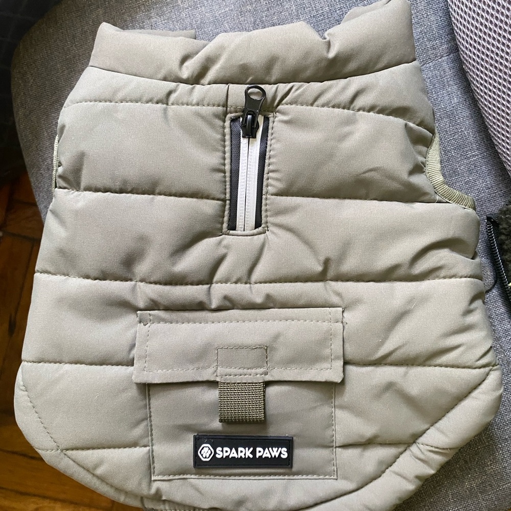Spark Paws WarmShield water-resistant jacket - olive